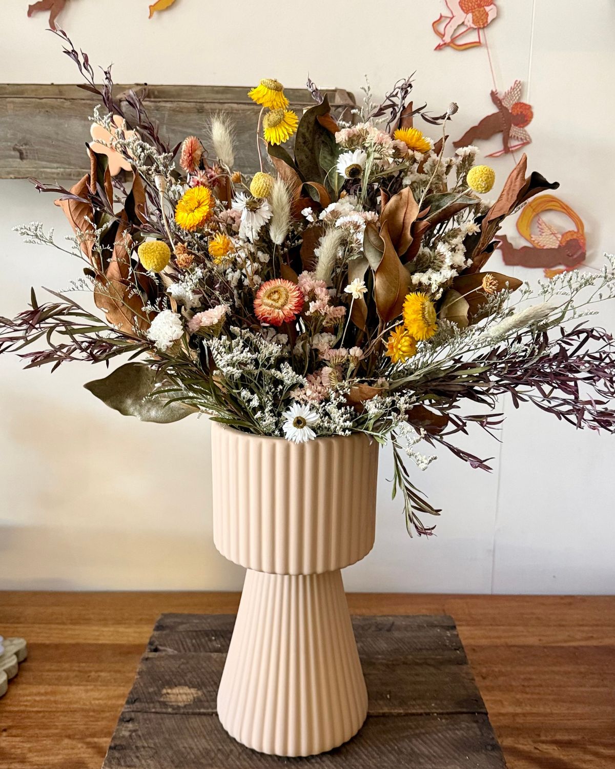 DRIED FLOWER VASE ❘ Beige Wildflower