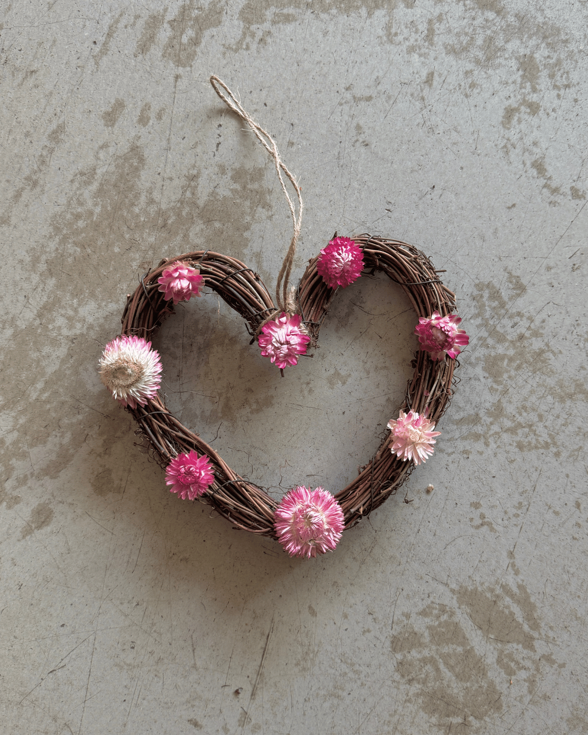 Everlasting Paper Daisy Wreath - Heart (Small)