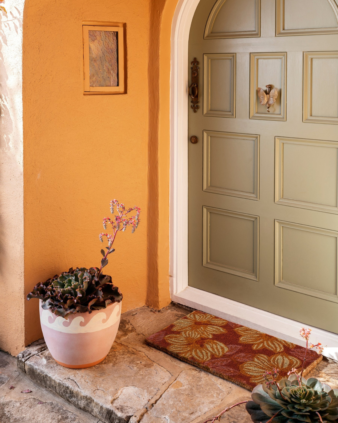 Bonnie & Neil Azalea Tan Door Mat