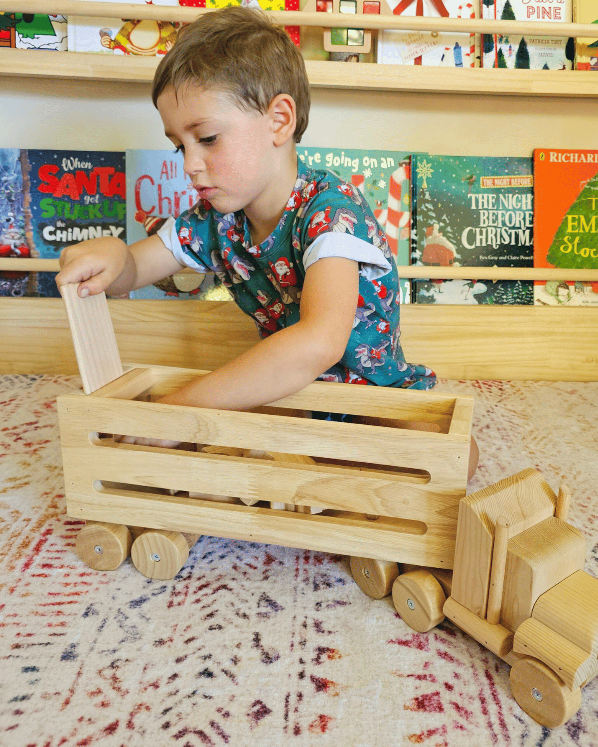 Cattle Truck Toy by Qtoys