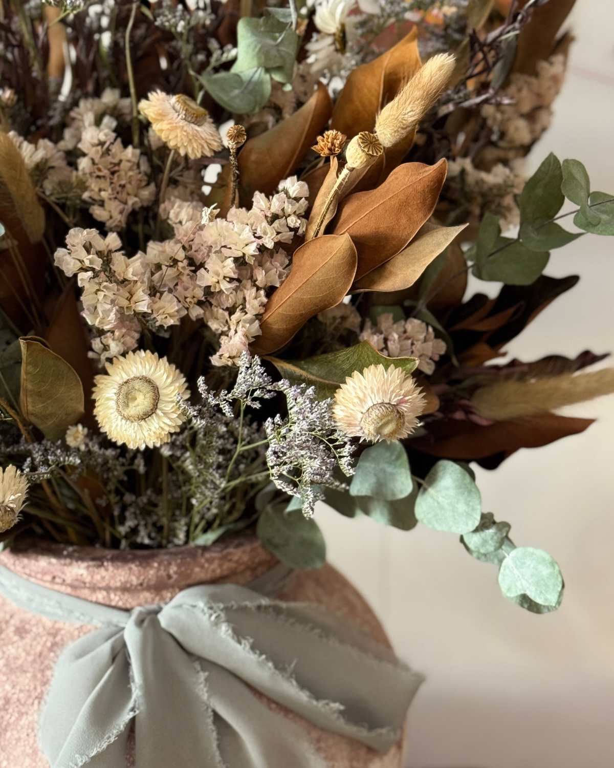 Big & Bold Vintage Stone - Everlasting Flower Arrangement Polly & Co Muswellbrook