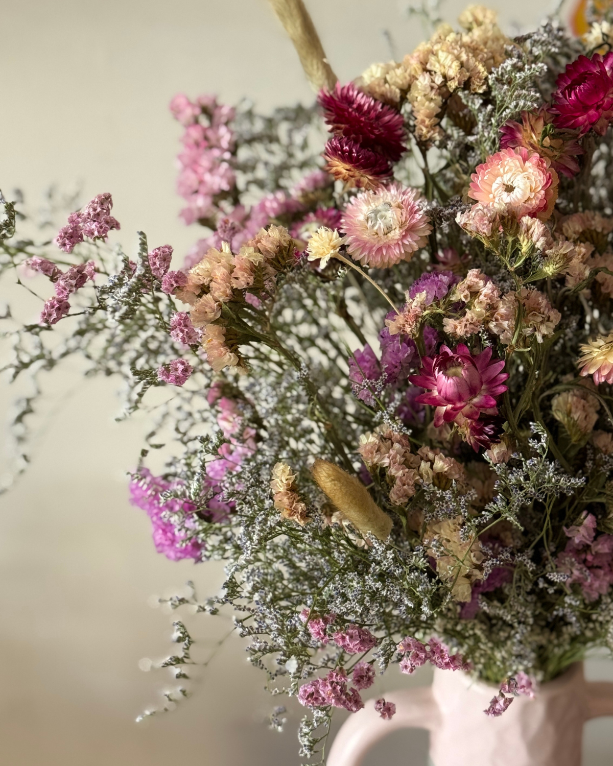 The Flora Bar Everlasting Vase ❘ Pink Garden - Polly & Co Muswellbrook Flowers