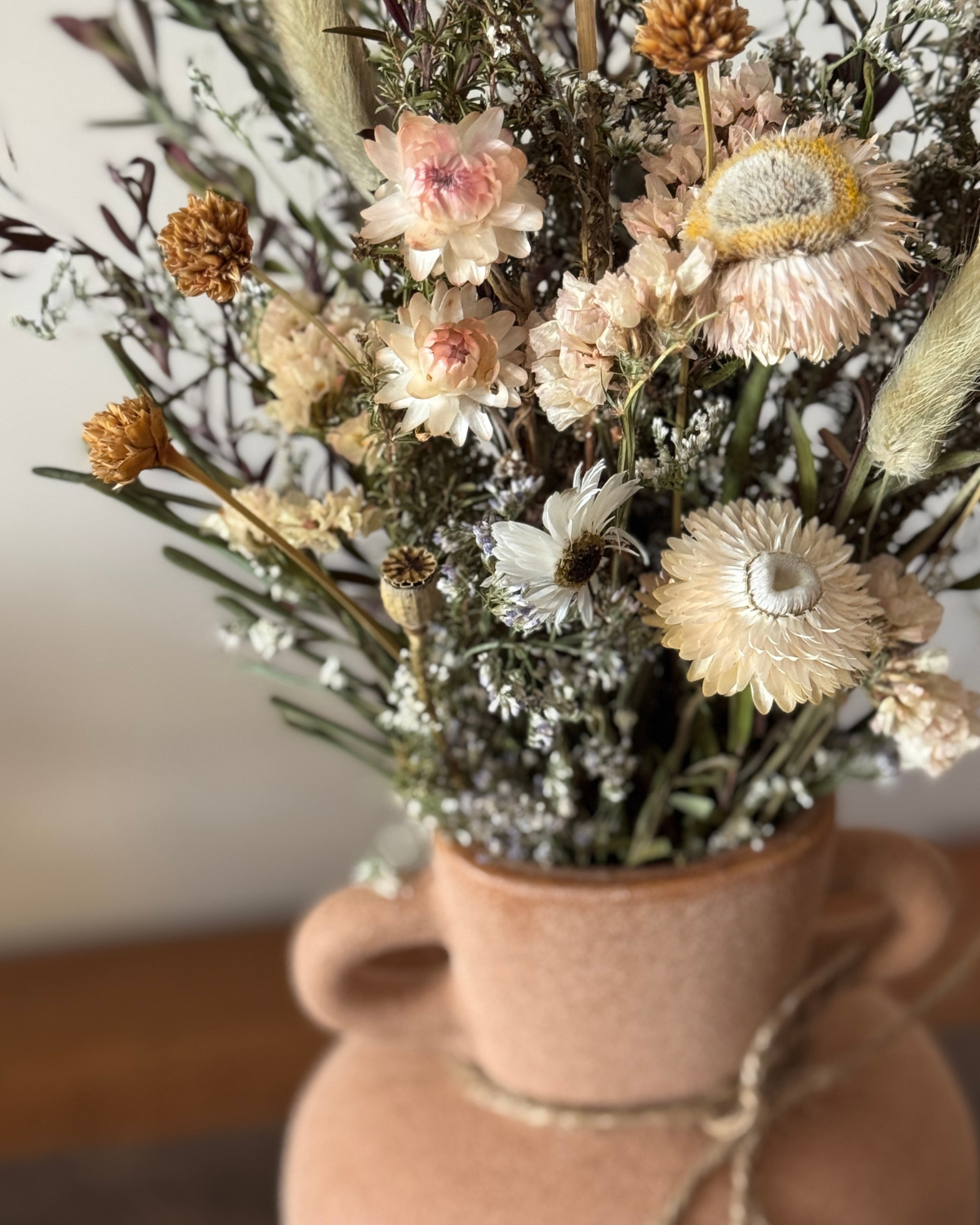 The Flora Bar Everlasting Vase ❘ Tan Wildflowers - Polly & Co