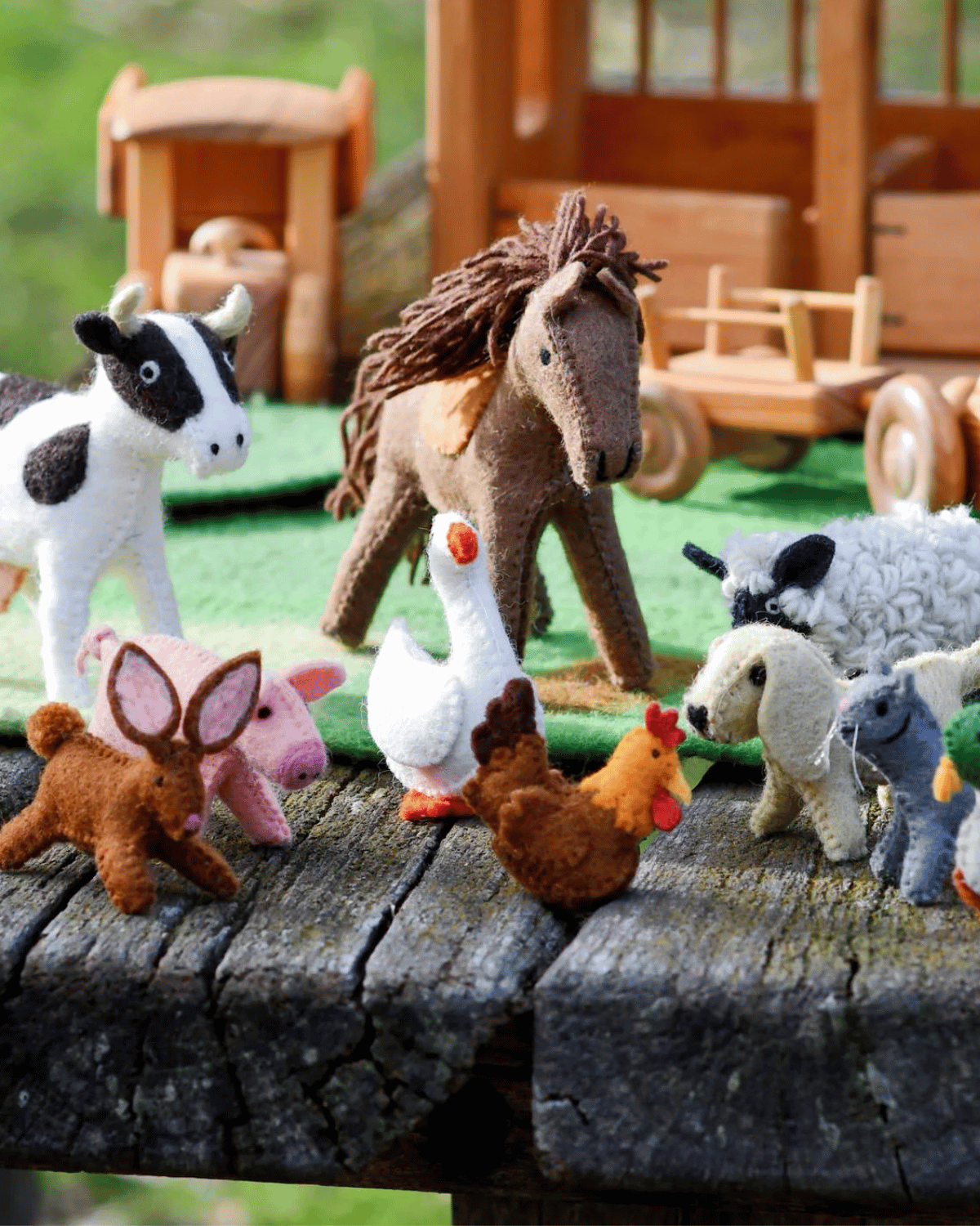 TARA TREASURES l Felt Farm Animals Toys Set (Set of 10 Toys)