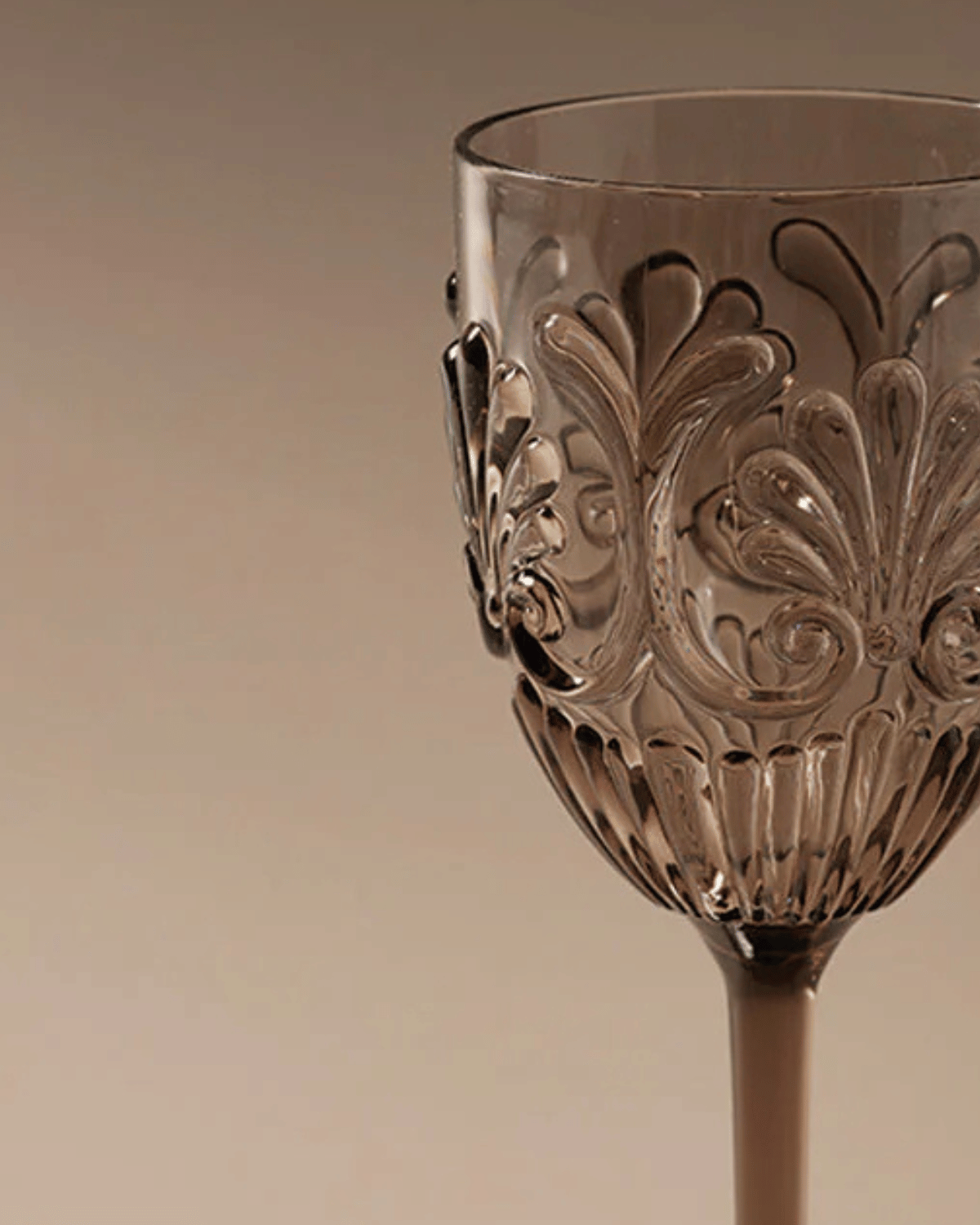 Flemington Acrylic Wine Glass by Indigo Love Collectors in Smoke