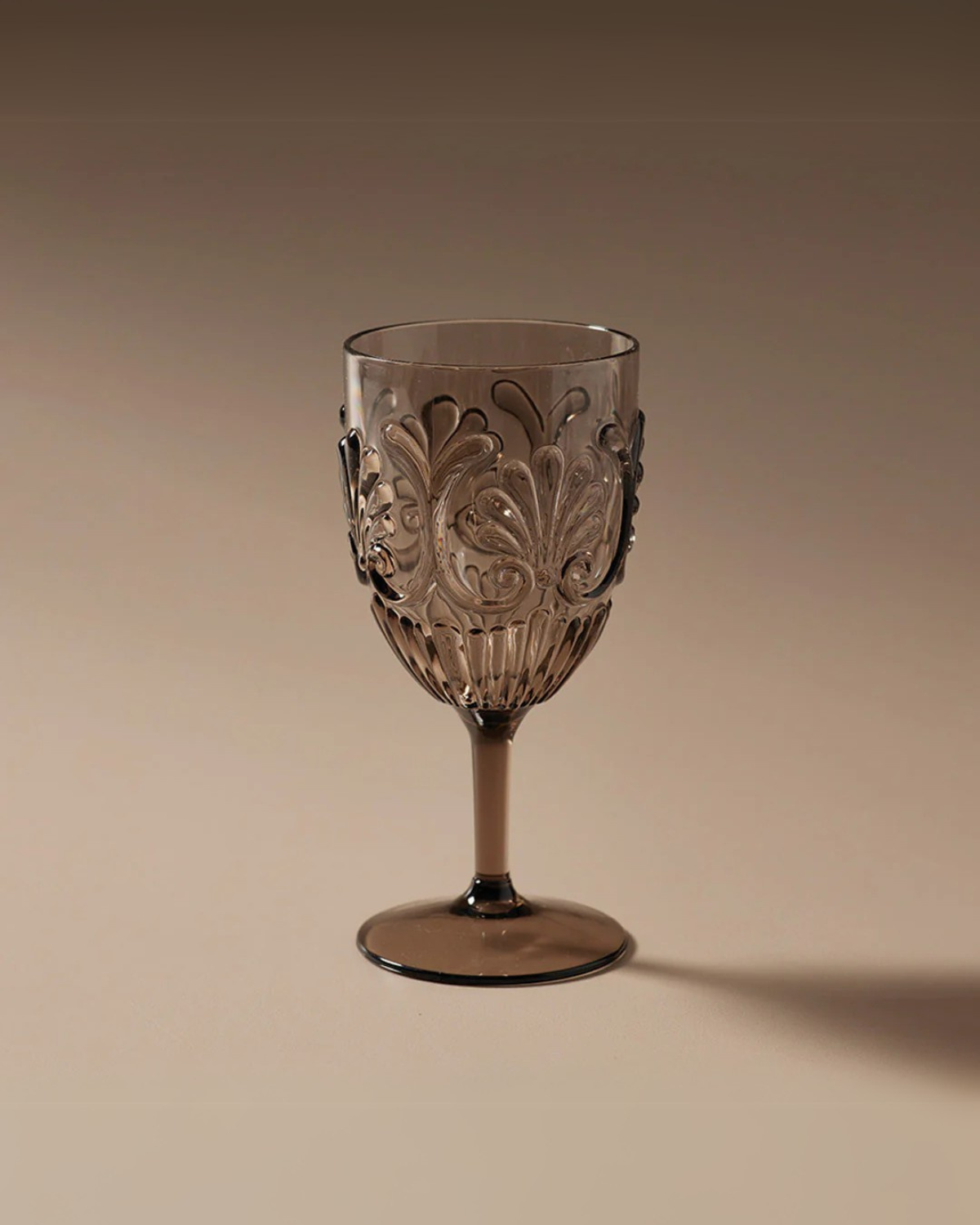 Flemington Acrylic Wine Glass by Indigo Love Collectors in Smoke