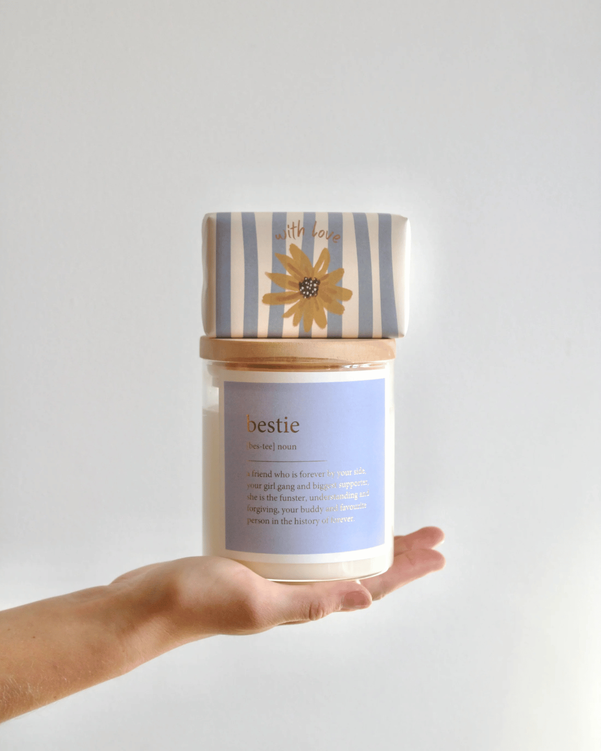 The Commonfolk Collective Quote Candle - Bestie