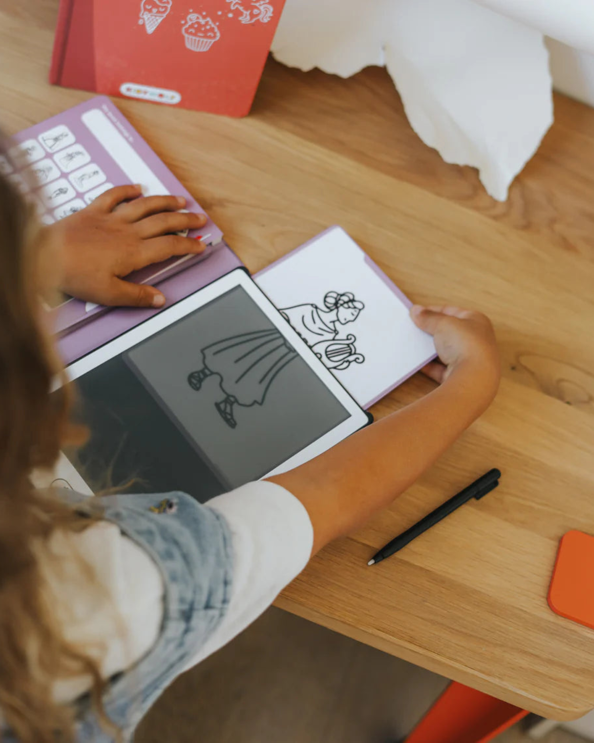 Kidydraw Mini Drawing Tablet - Princesses Around The World