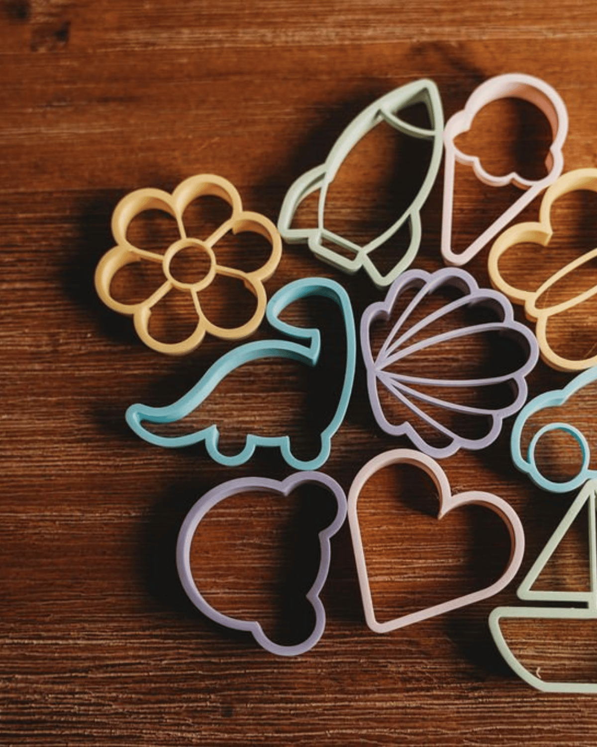 Playdough Colour Eco Cutter Set (set of 10) by Kinfolk Pantry 🧚🏻