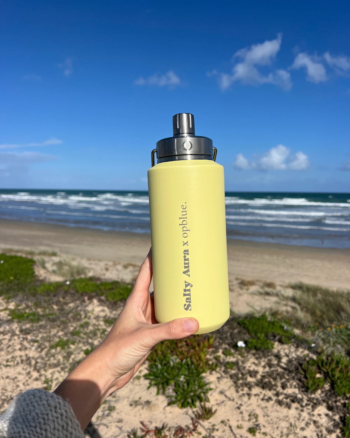 Pastel Yellow 950ml Insulated Bottle by Salty Aura