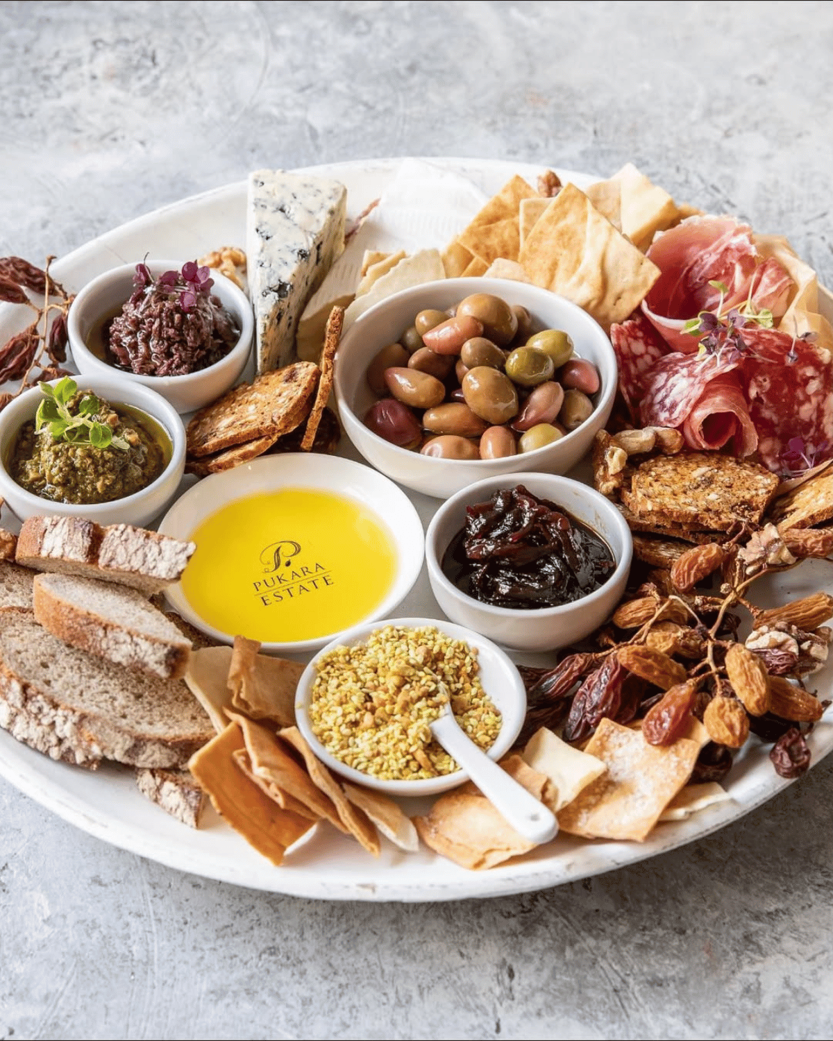 Pukara Estate Garlic Extra Virgin Olive Oil (250ml) - Polly & Co, Muswellbrook