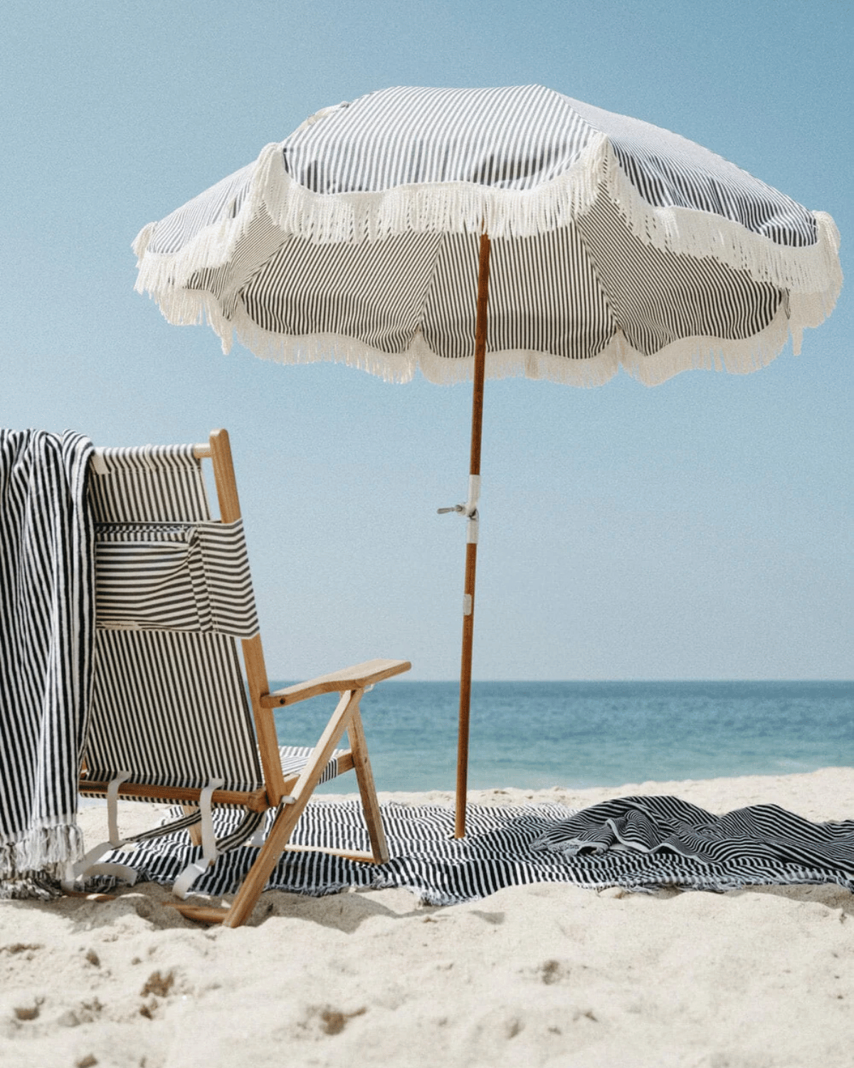 Business & Pleasure Co - The Premium Beach Umbrella - Lauren&