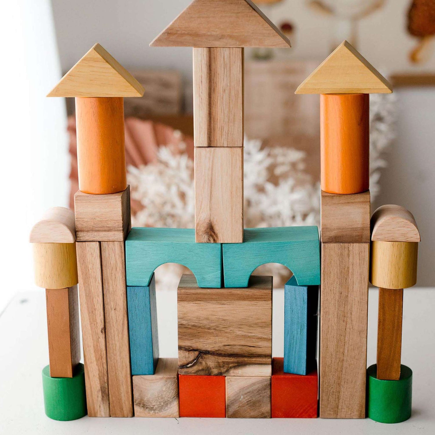qtoys wooden natural coloured building block set tower
