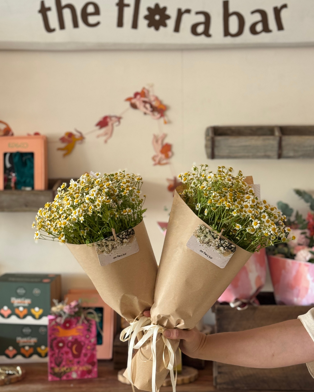 The Flora Bar Market Bunch - Chamomile