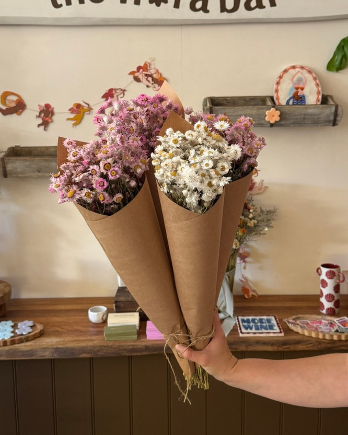 The Flora Bar ❘ Dried Daisies 