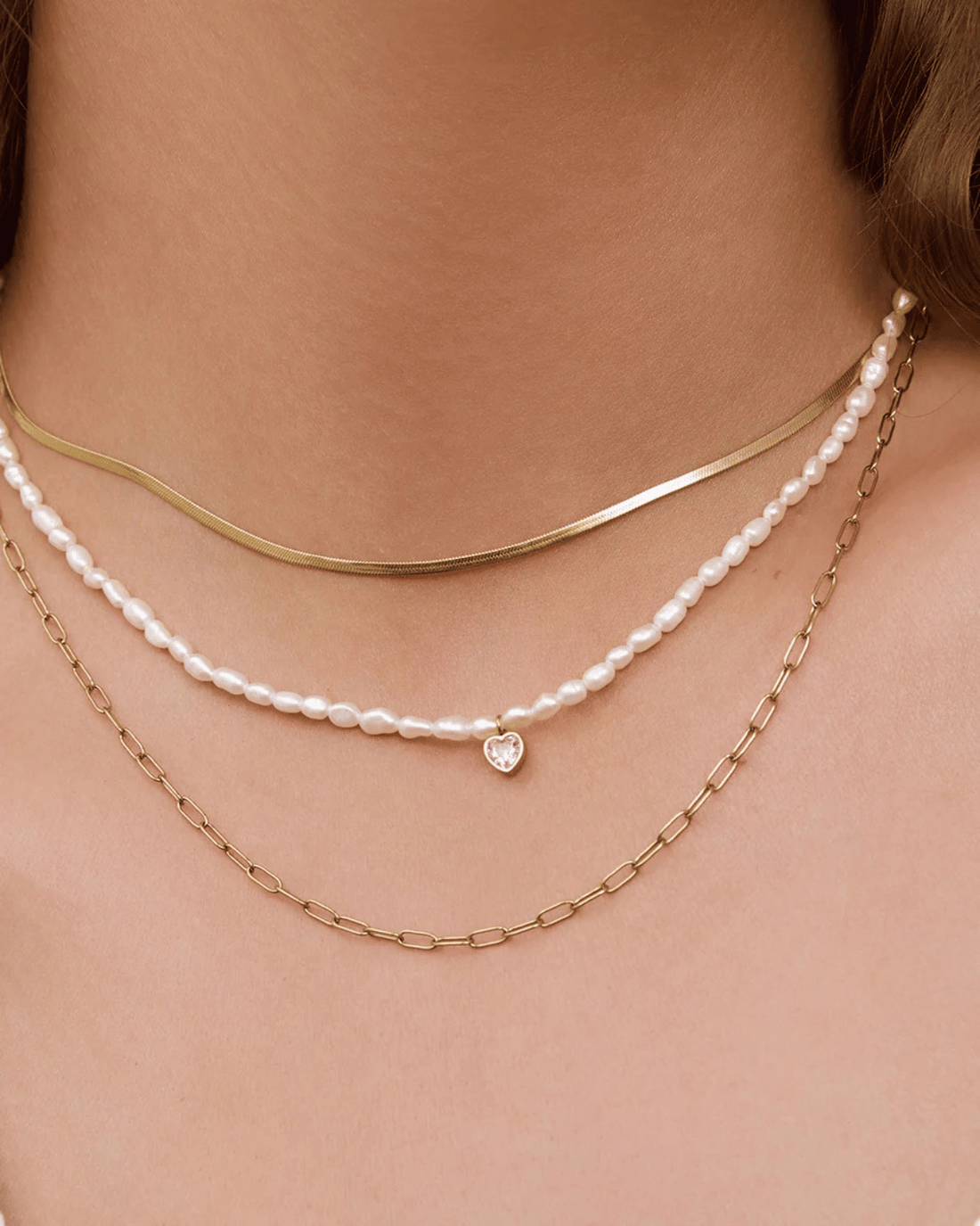 KIKI PEARL HEART NECKLACE