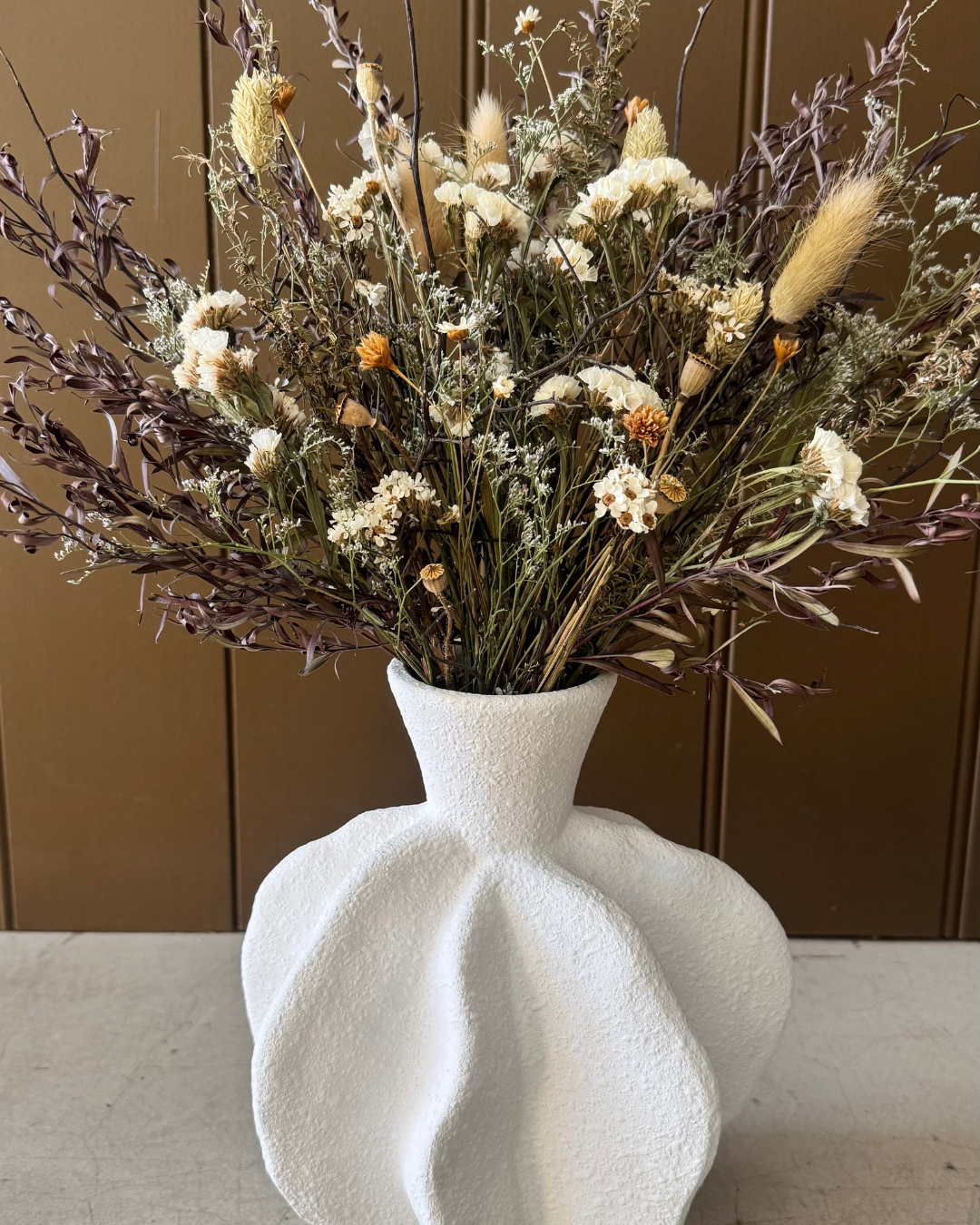 DRIED FLOWER VASE ❘ Vintage White Stone
