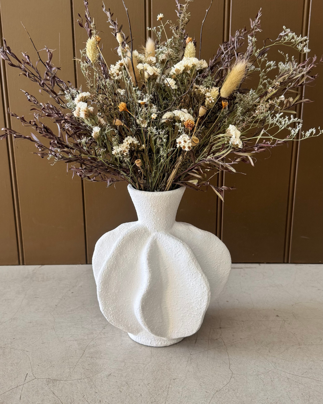 DRIED FLOWER VASE ❘ Vintage White Stone