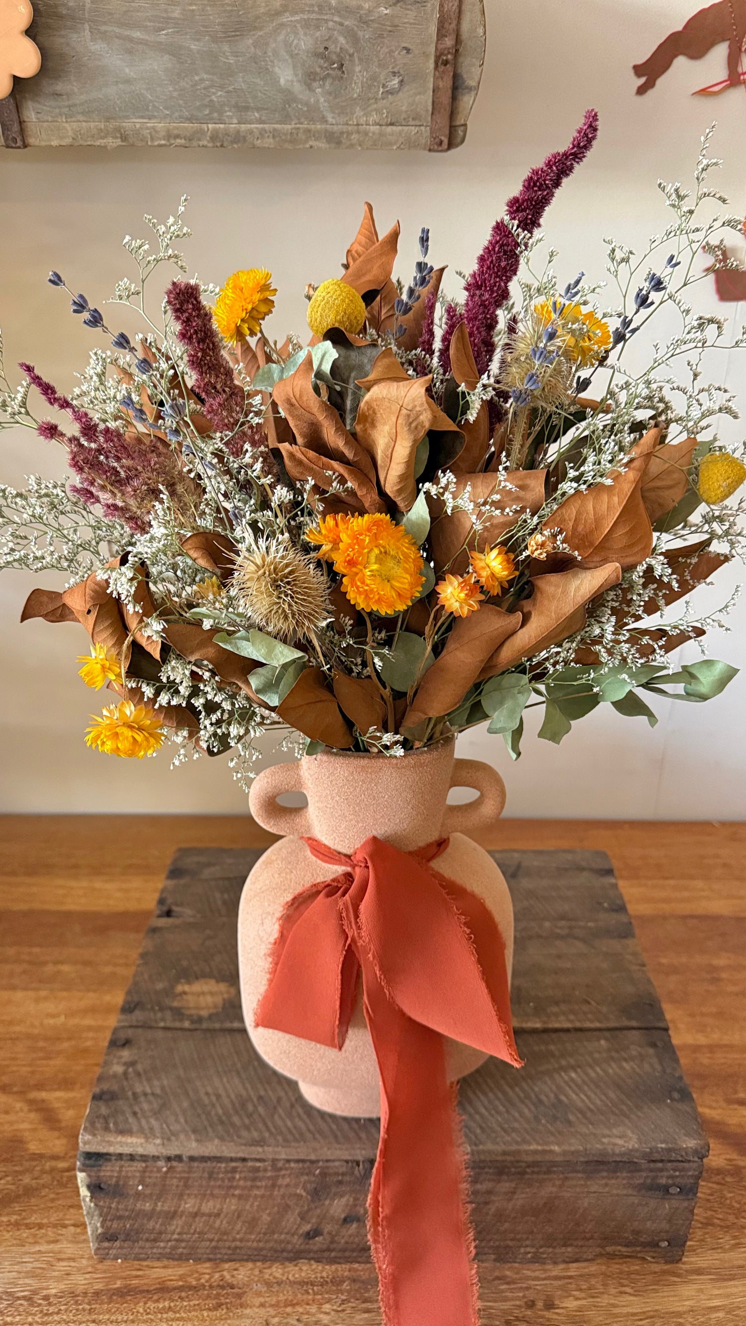 DRIED FLOWER VASE ❘ Tan Wildflowers