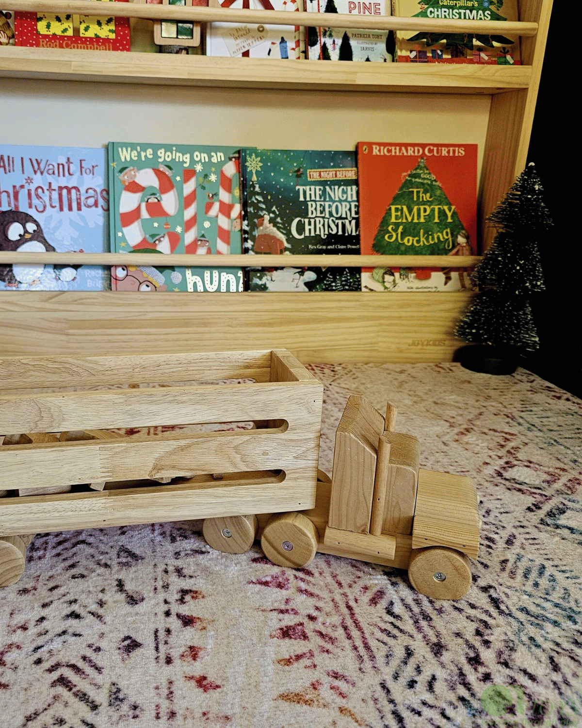 Cattle Truck Toy by Qtoys