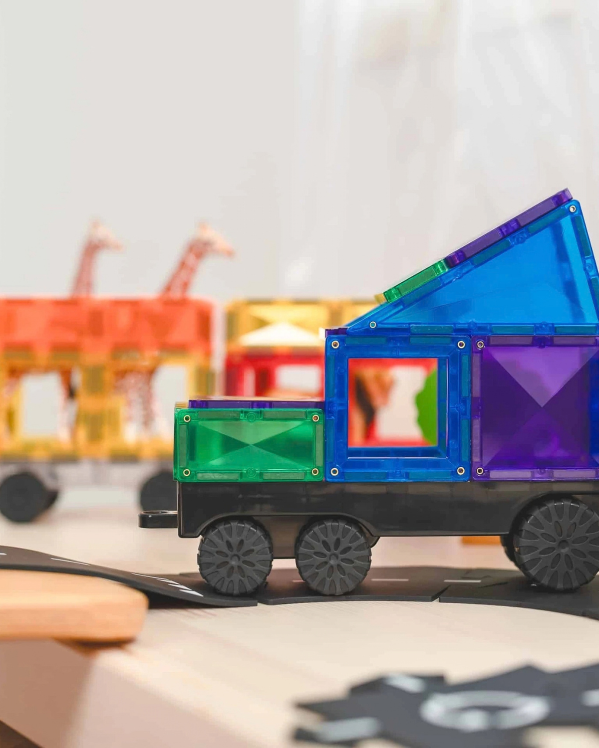 Connetix Magnetic Tiles - Rainbow Transport Pack (50 pc)