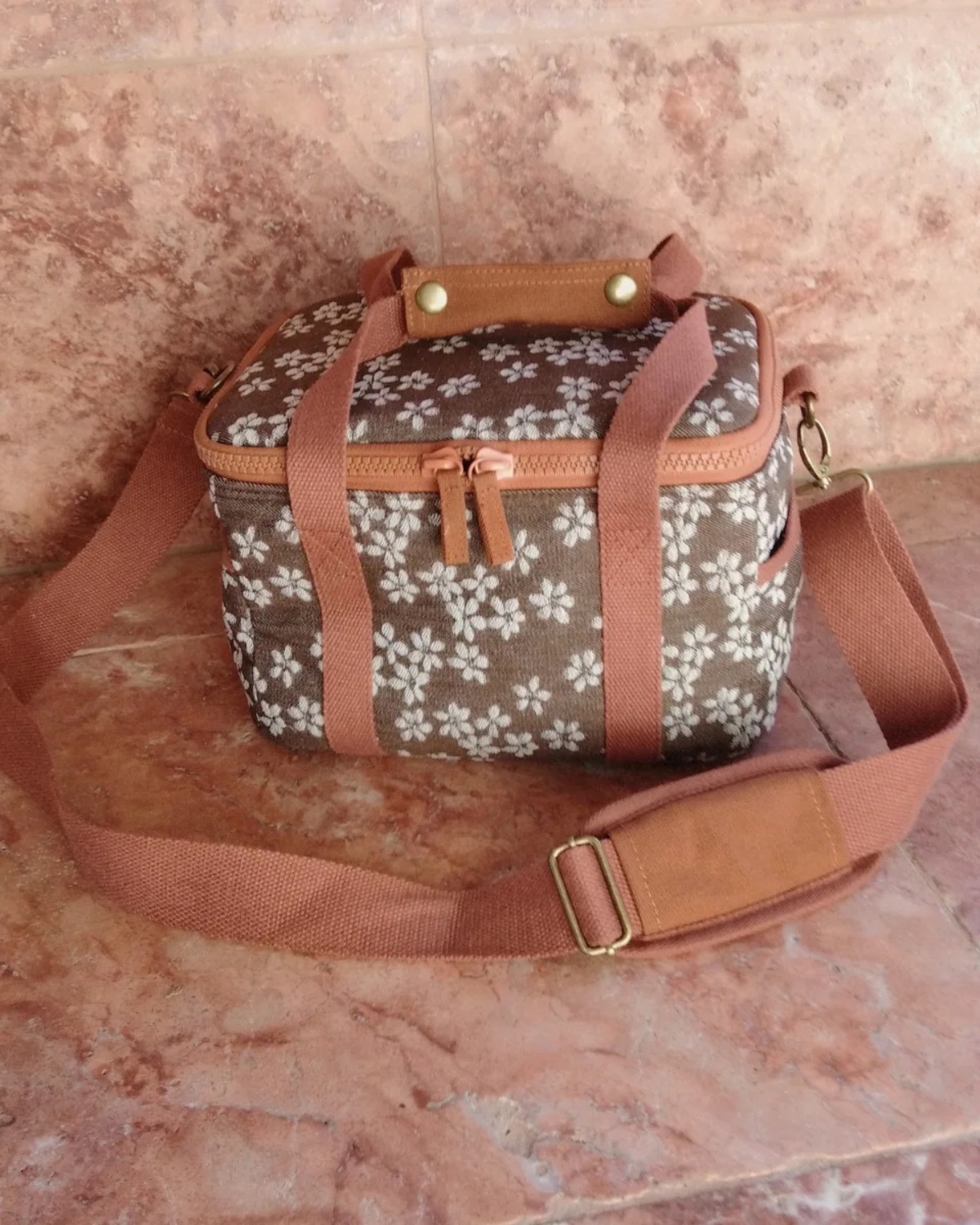 Mini Daisy Cooler Bag in Cinnamon by Wandering folk 🌼