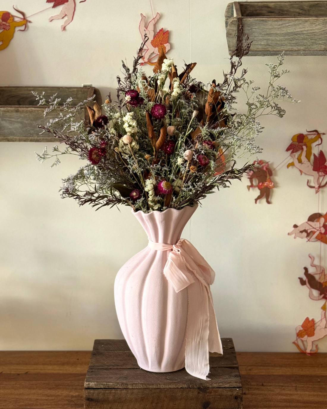The Flora Bar Everlasting Vase ❘ Wispy Pink - Polly &amp; co Muswellbrook Florist 