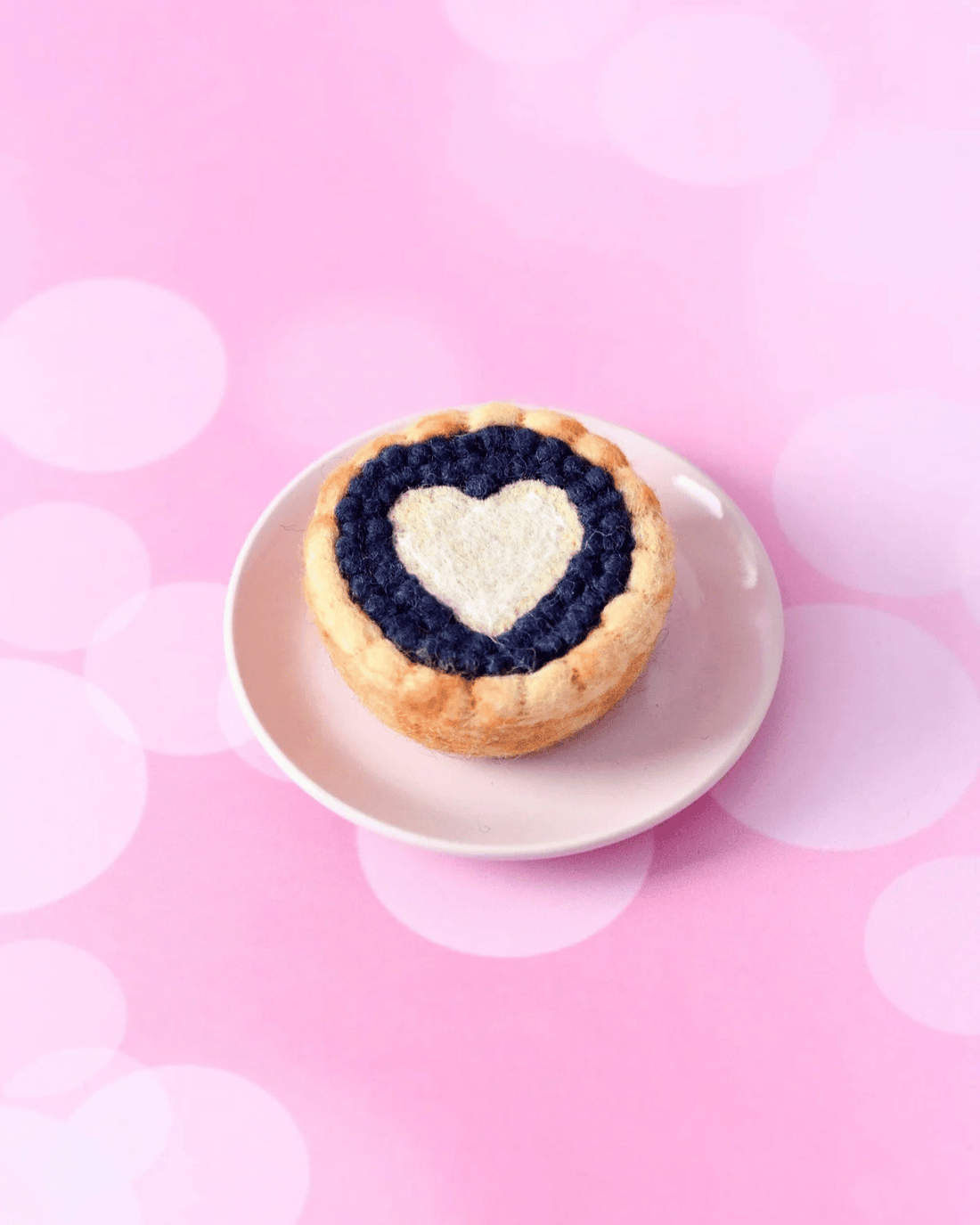 Felt Blueberry Tart by Taras Treasures 