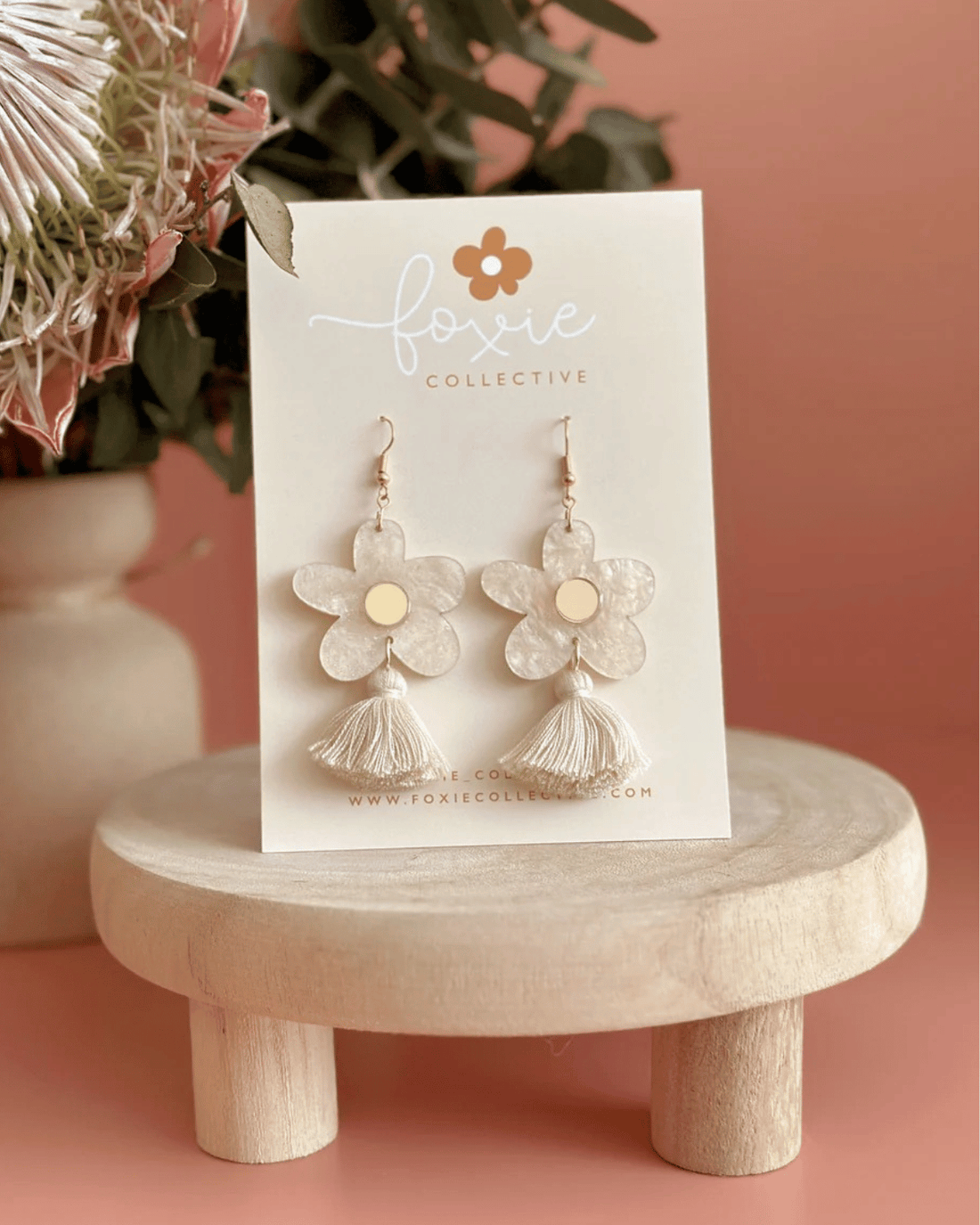 Hand drawn floral design made from beautiful cream glitter swirl&amp;nbsp; + gold mirror acrylic and a linen coloured tassel
