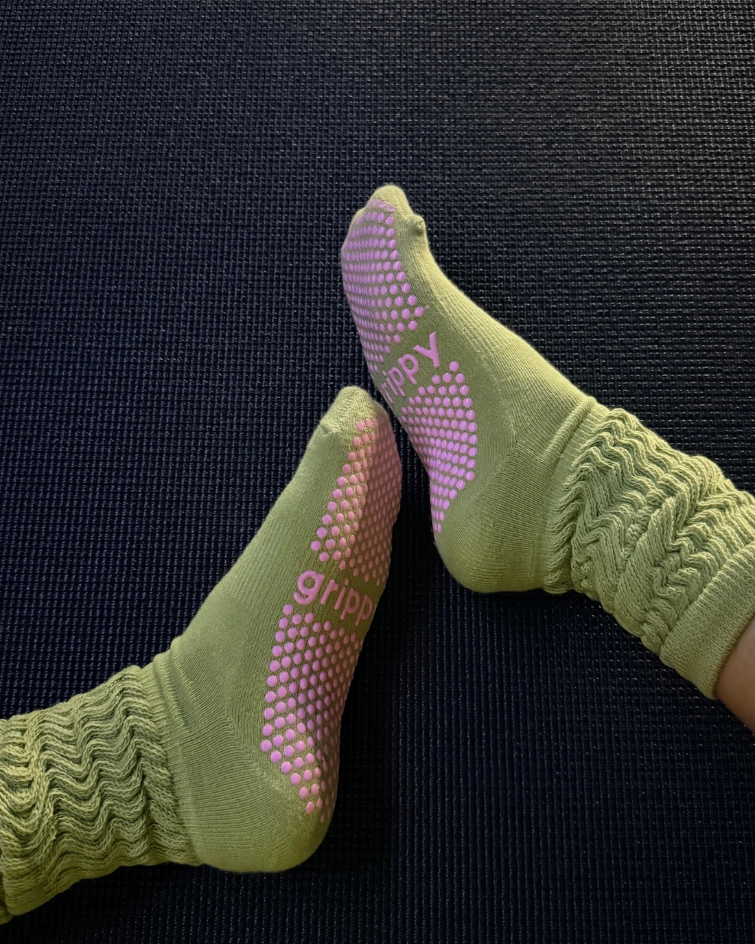 Matcha Scrunch Grippy Socks 