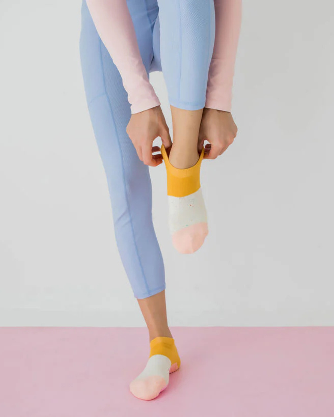 Grippy Pilates Socks - Neapolitan Ankle (Mustard + Pink)
