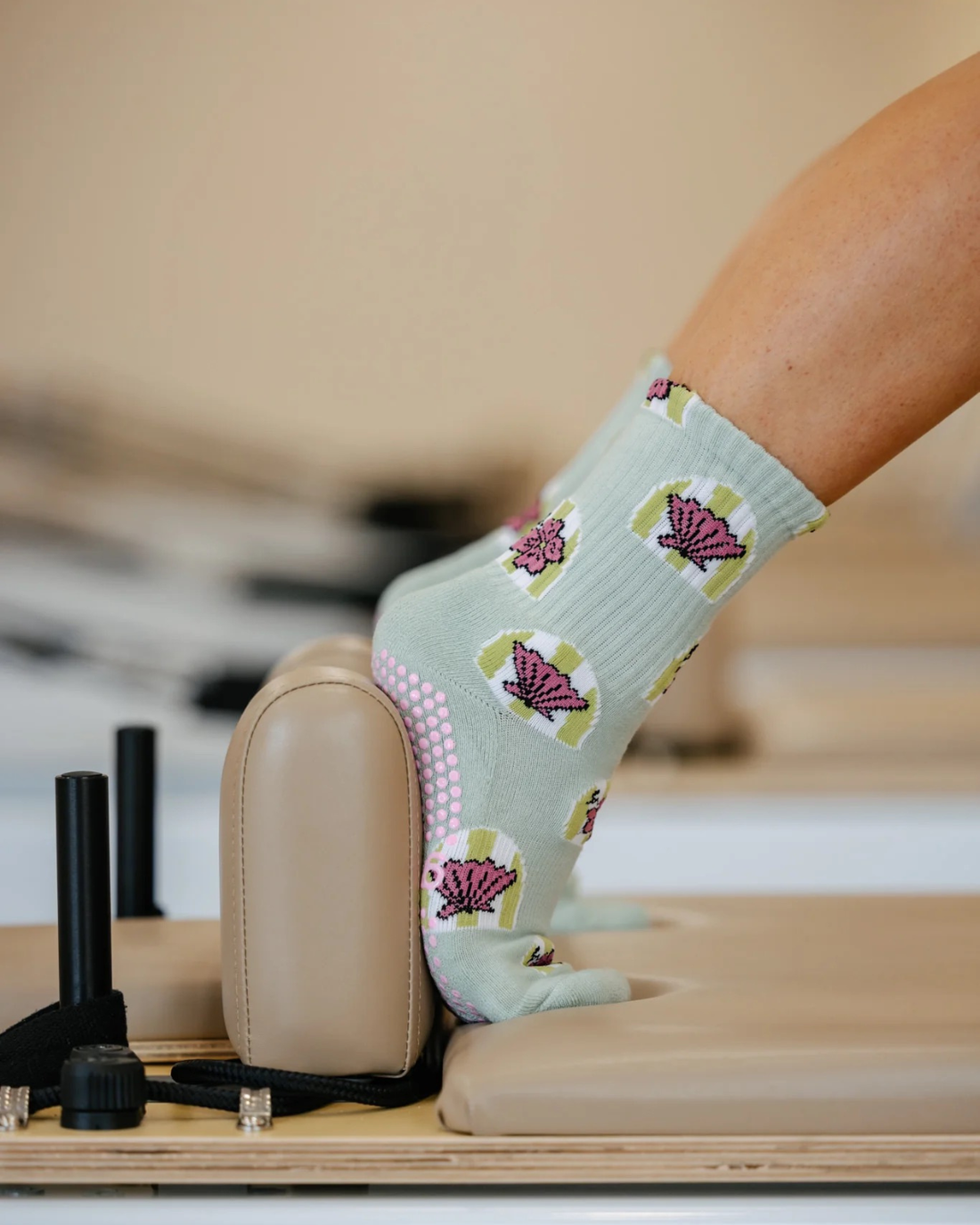 Seaside Escape Pilates Grip Socks (Sage) - Grippy x Lulu Pawlik Collab 