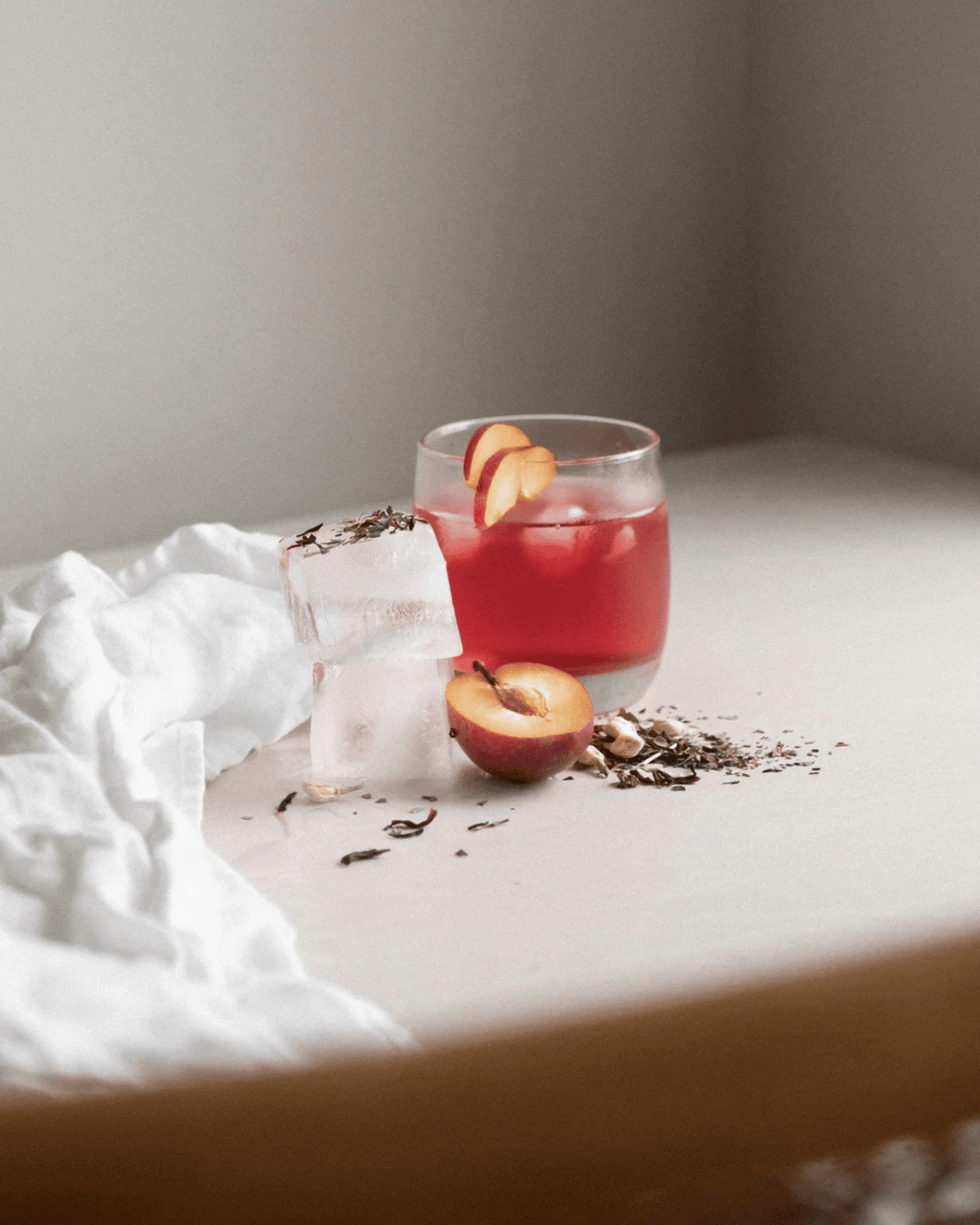 Hibiscus Lemon Myrtle Iced Tea by Mayde Tea - 40 Serve Tube