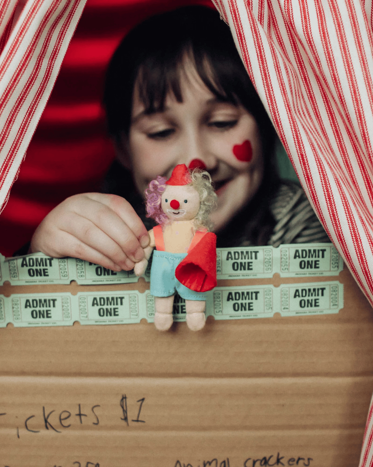 Olli Ella Holdie Circus Folk - Confetti the Clown