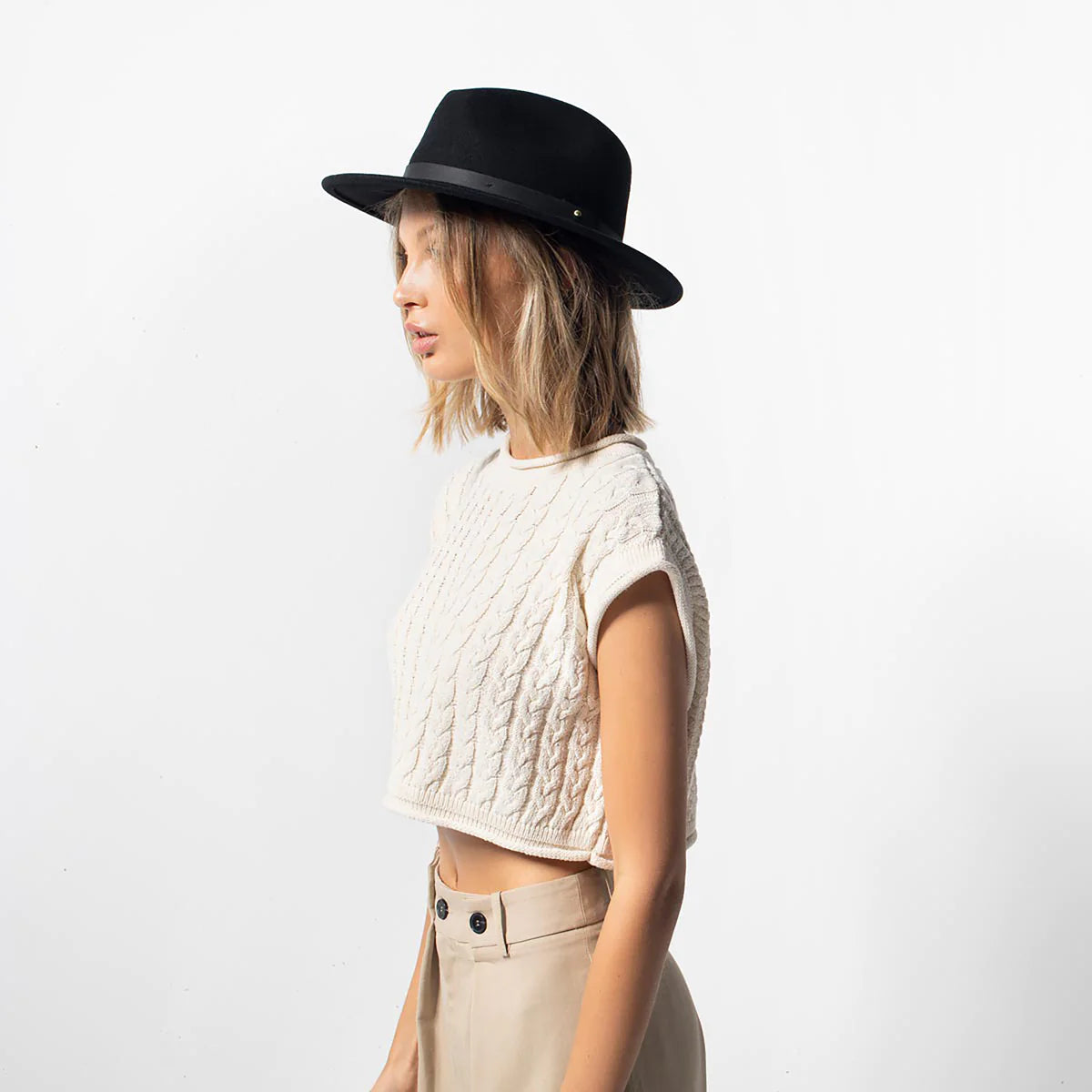 Status Anxiety Ignorance Is Bliss Hat in Black