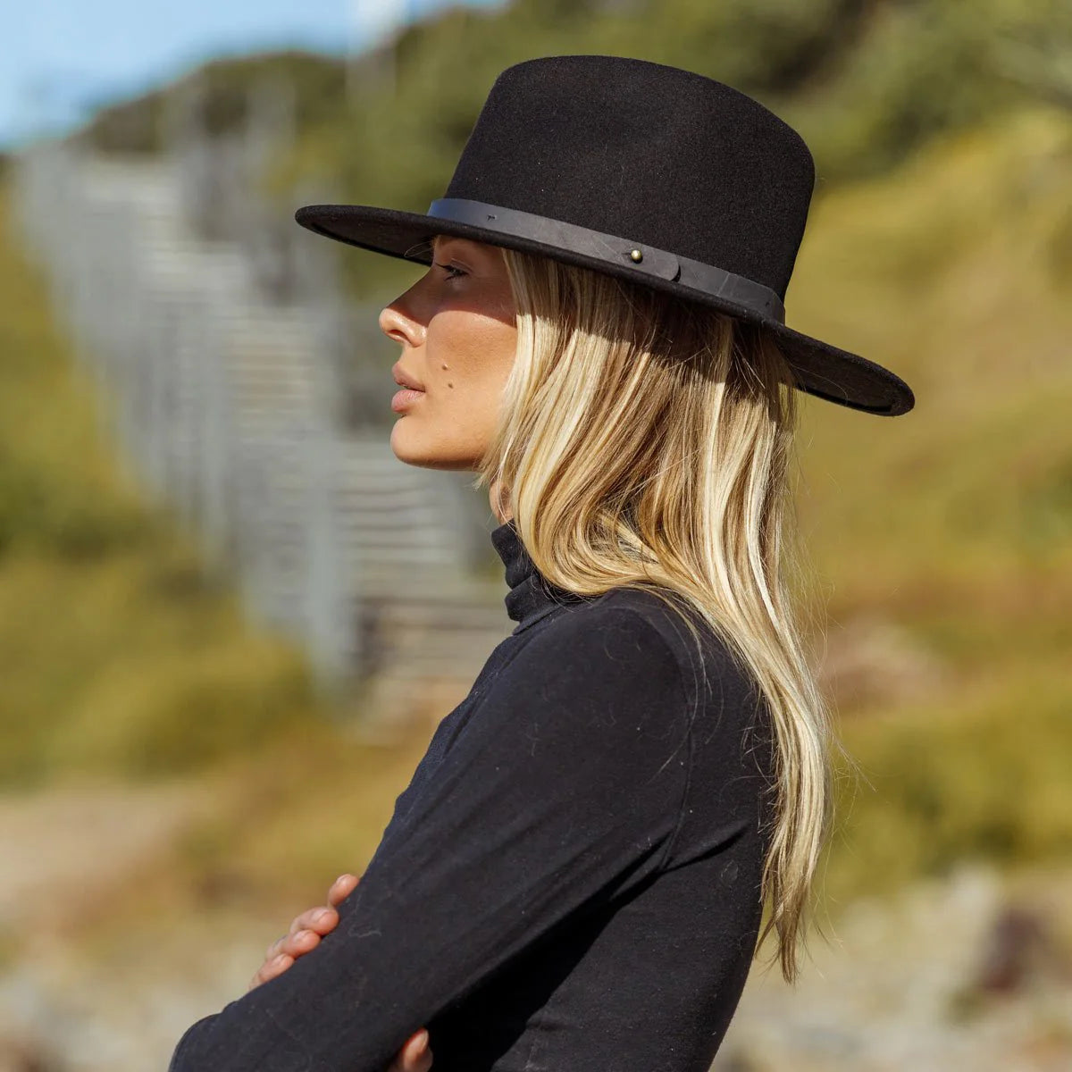 Status Anxiety Ignorance Is Bliss Hat in Black