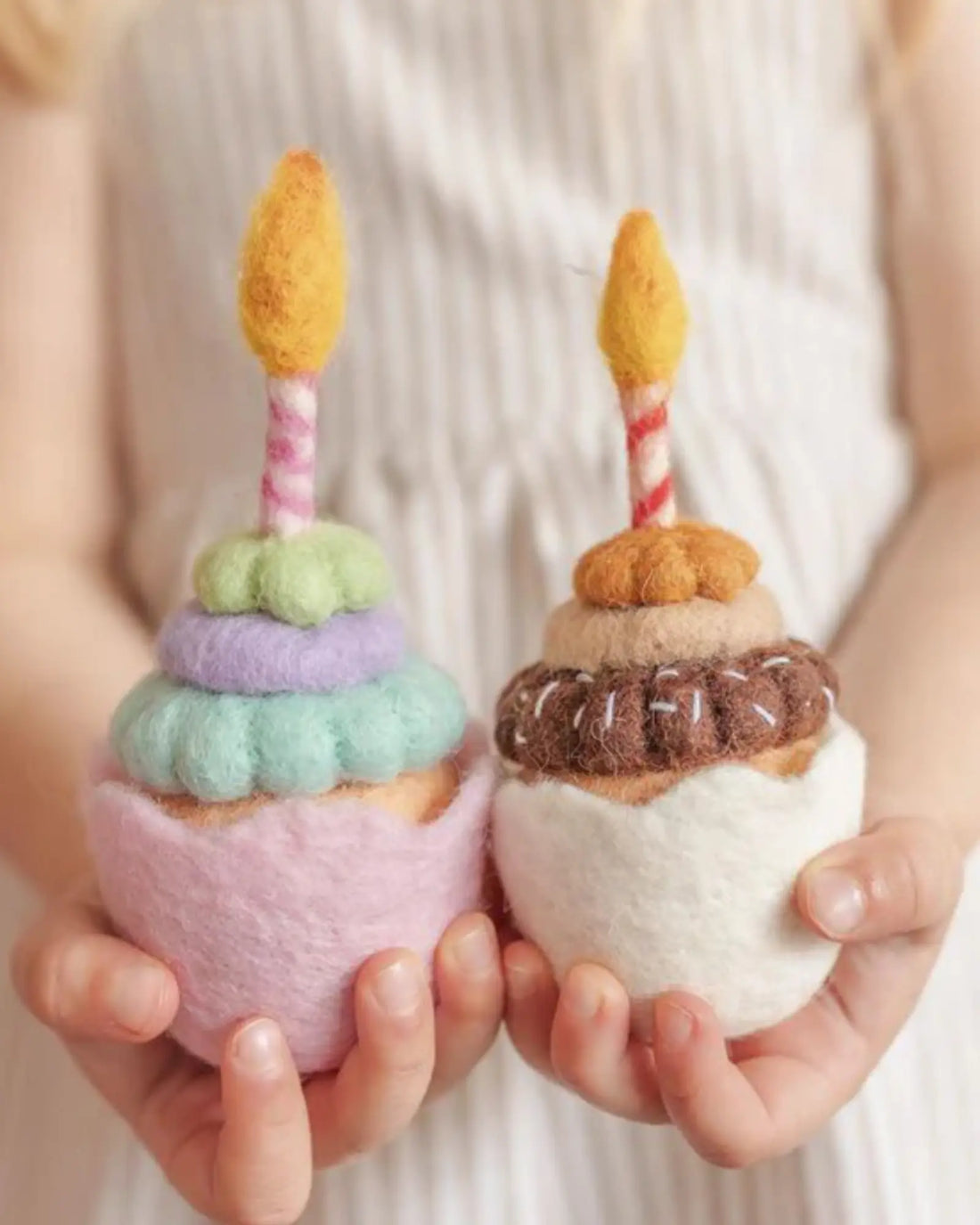 Wonderland Wish-cakes (2 styles)