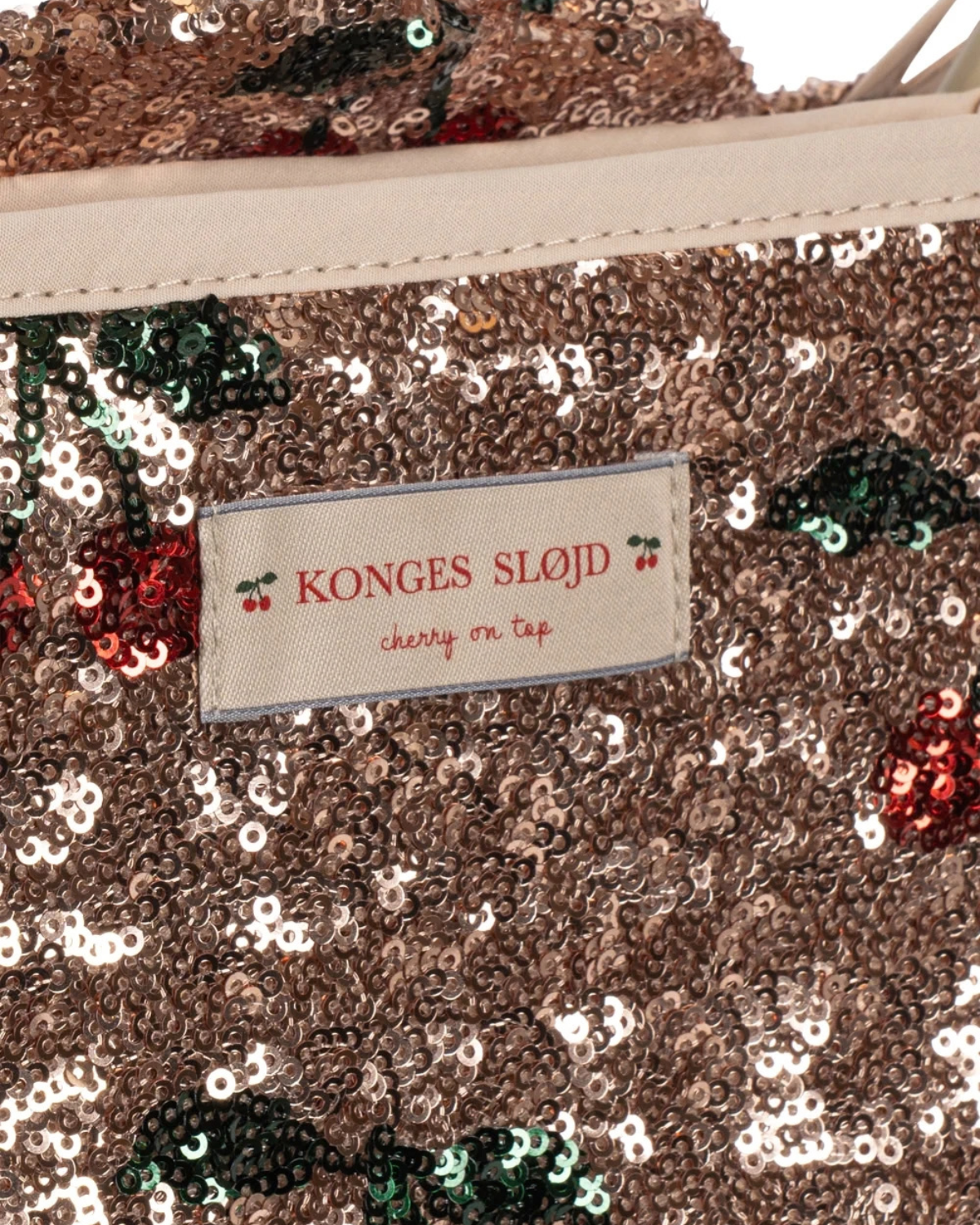 KONGES SLØJD ❘ Sparkly Doll Stroller - Cherry Sequin