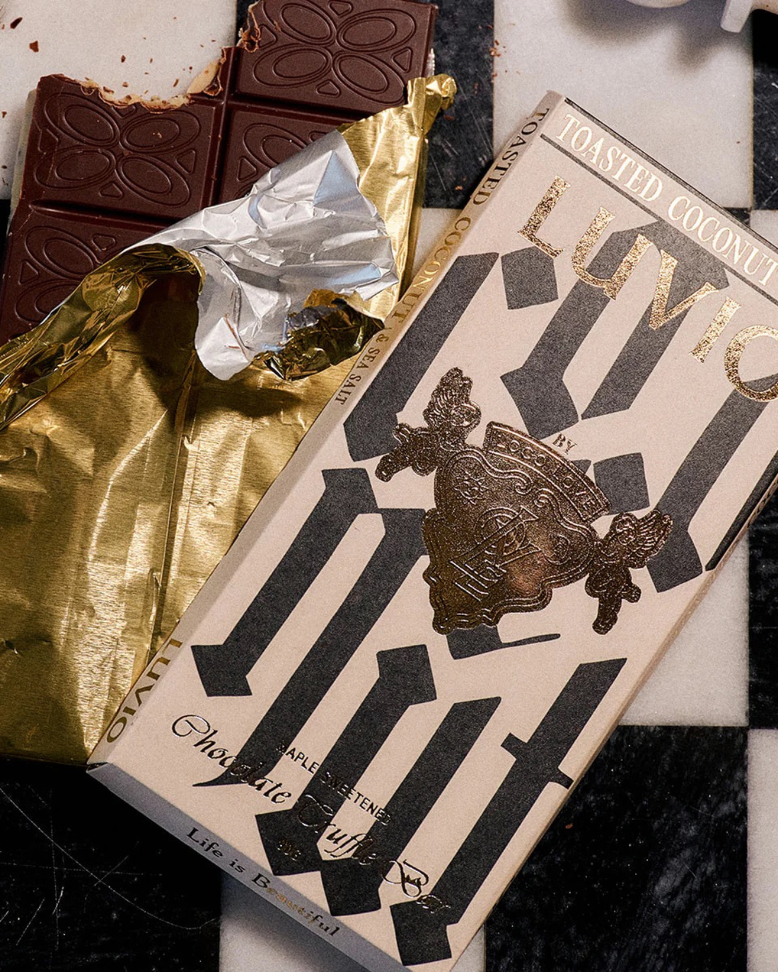 Loco Love Chocolate Bar Luvio - Toasted Coconut 