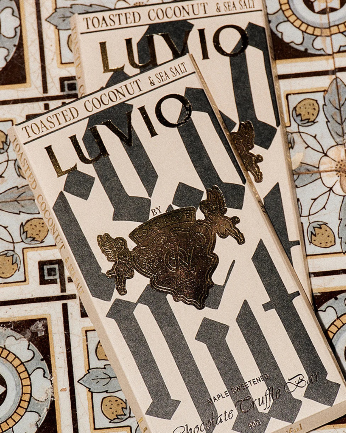 Loco Love Chocolate Bar Luvio - Toasted Coconut 