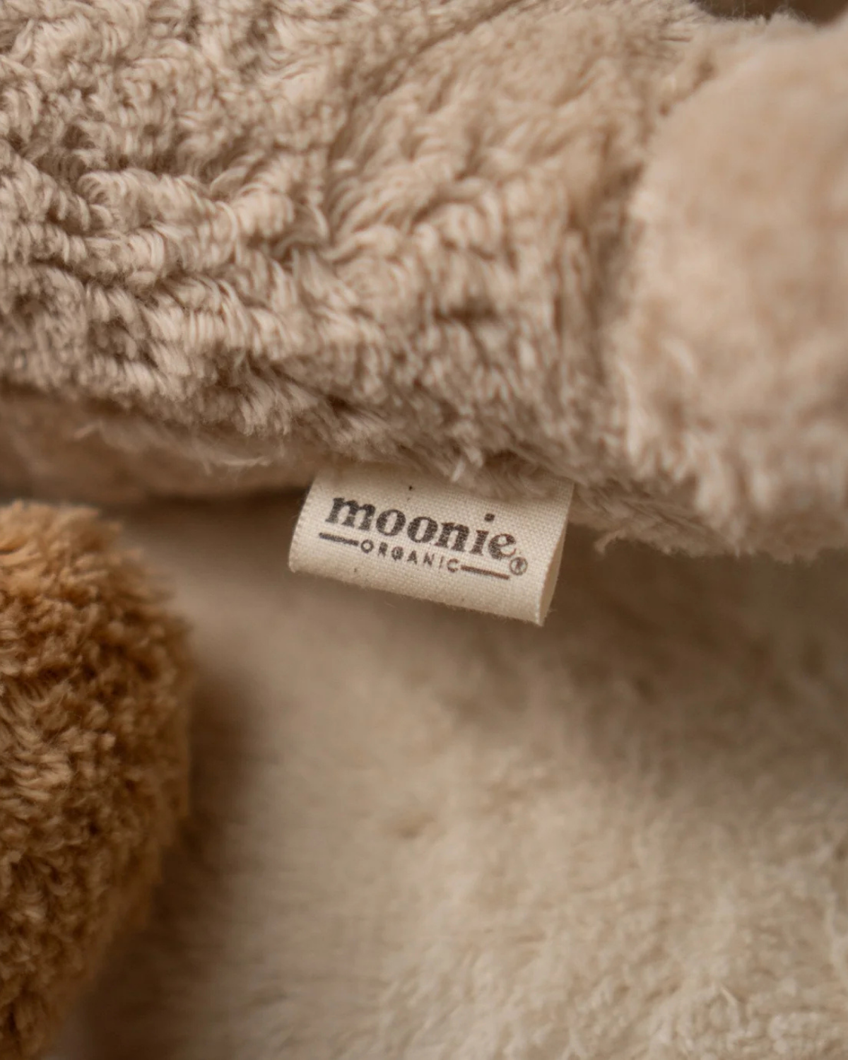 MOONIE ❘ Organic Humming Bear - Cappuccino