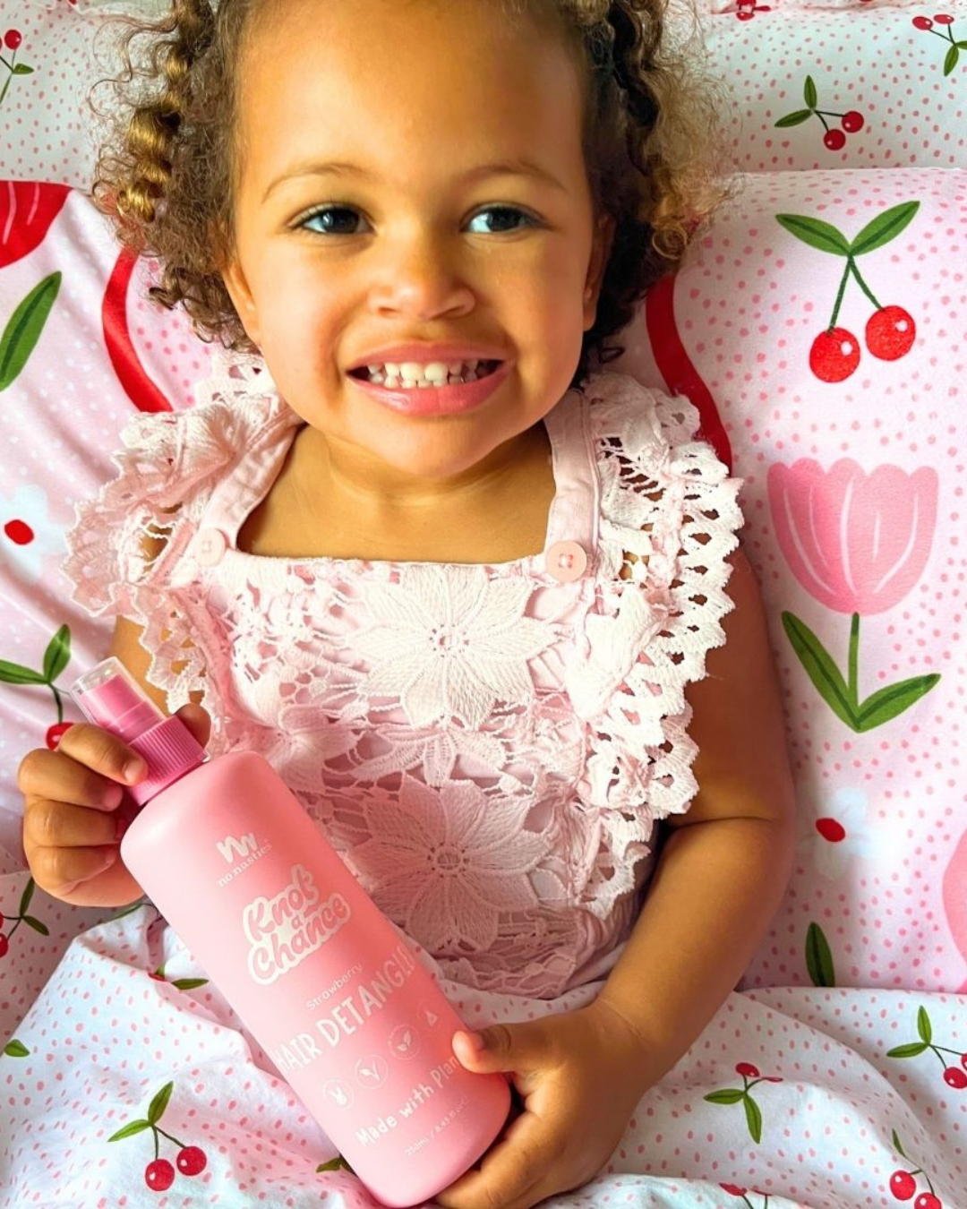 Natural Plant Based Hair Detangler in Strawberry by No Nasties 