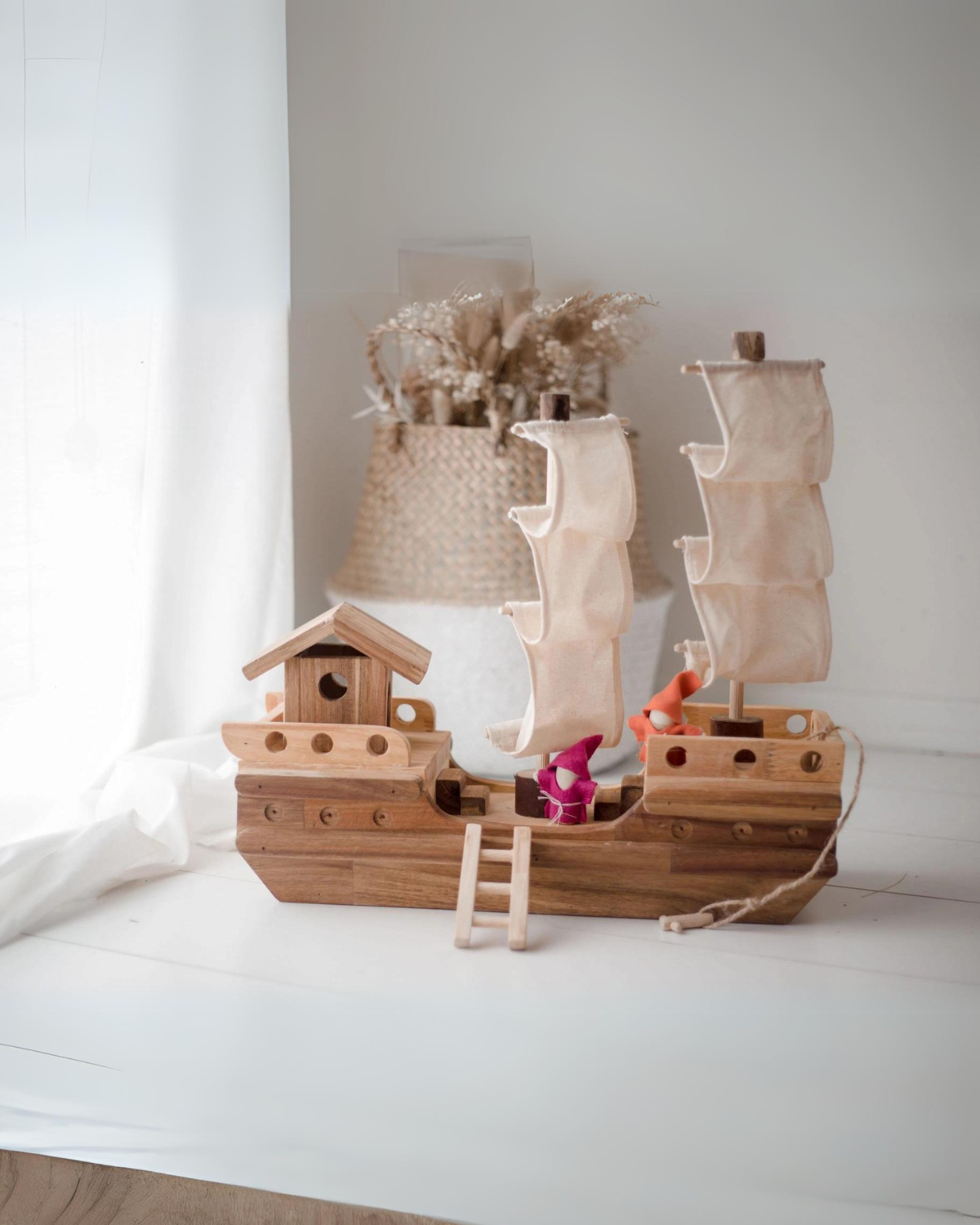 Wooden Pirate Ship toy by Qtoys for Kids