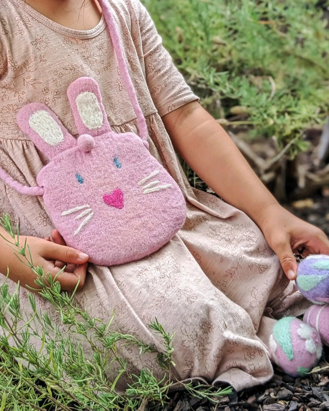 Pink Felt Easter Bunny Bag by Tara Treasures 🐇