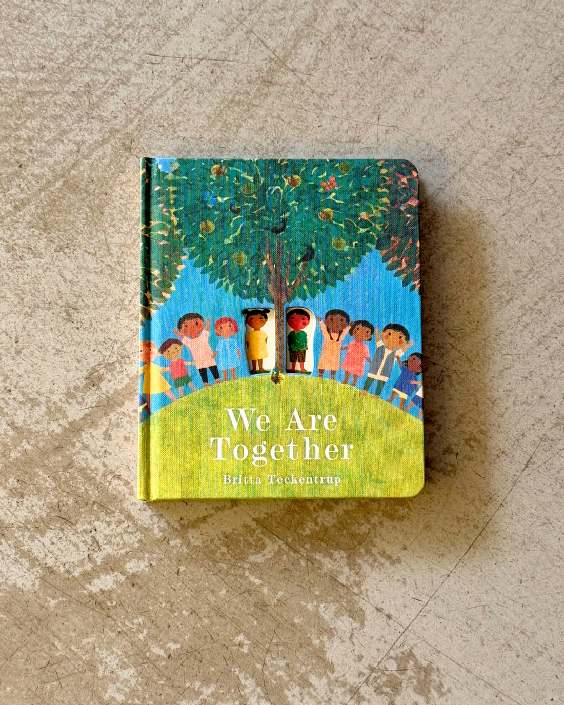 POLLY & CO BOOKS ❘ We Are Together by Britta Teckentrup