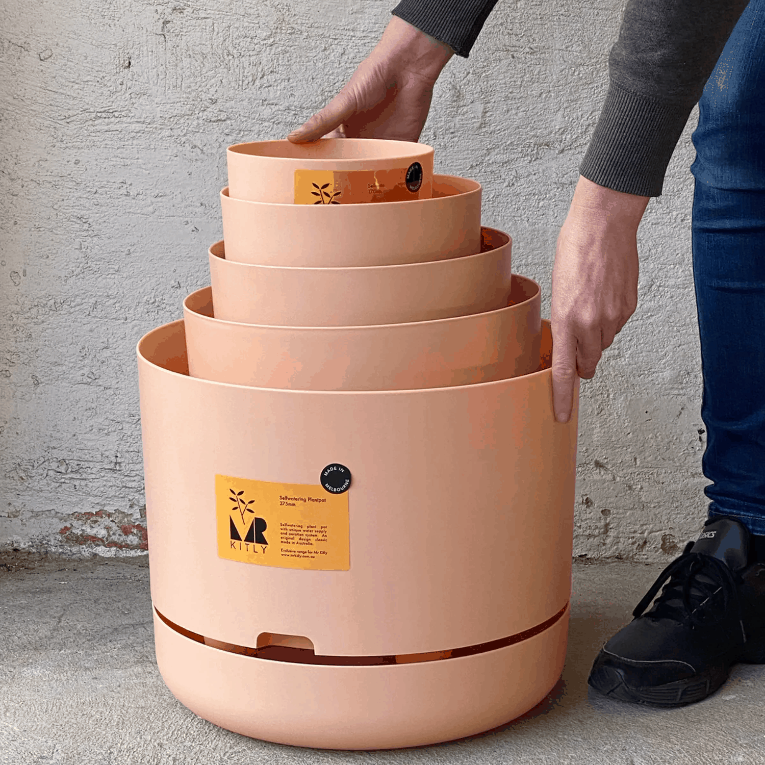 Mr Kitly Selfwatering Plant Pot (215mm - Pale Apricot)