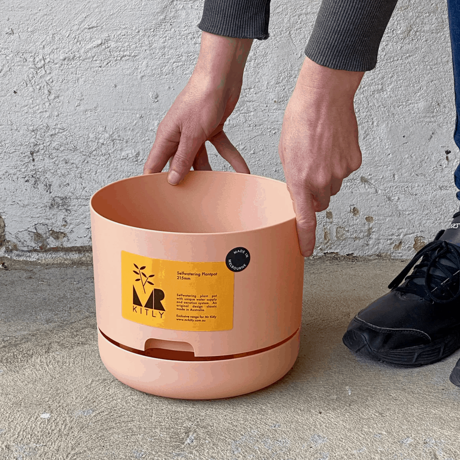 Mr Kitly Selfwatering Plant Pot (215mm - Pale Apricot)