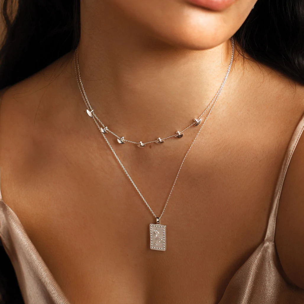 Silver rectangle pendant necklace deals