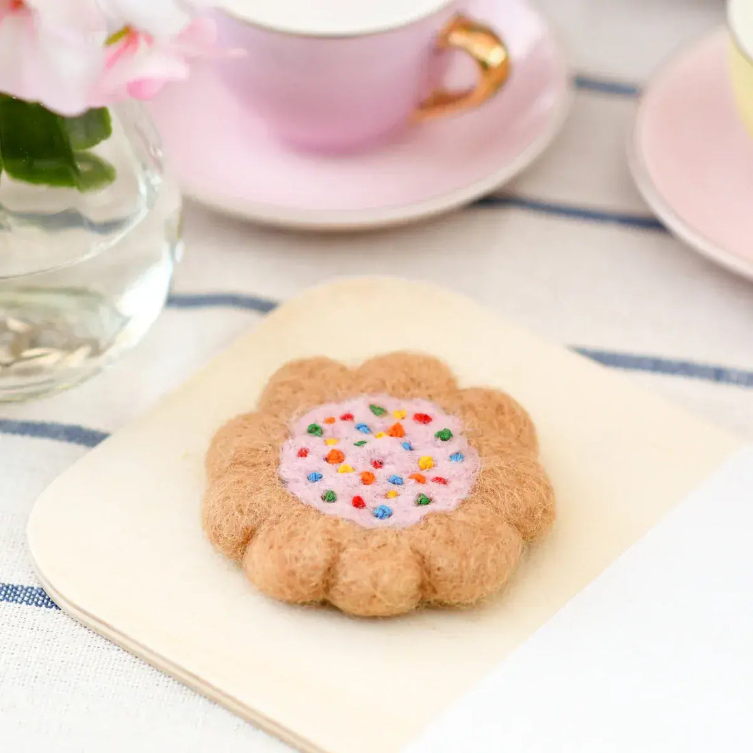 Felt 100s and 1000s Biscuit for pretend kitchen play by Tara Treasures